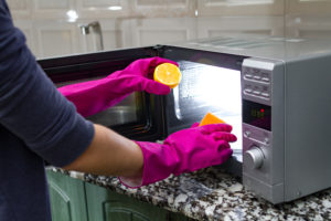spring cleaning tips for your kitchen microwave
